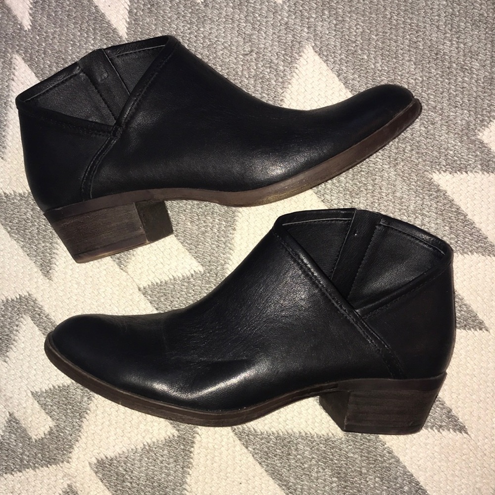 Lucky Brand Black Bootie - 6M